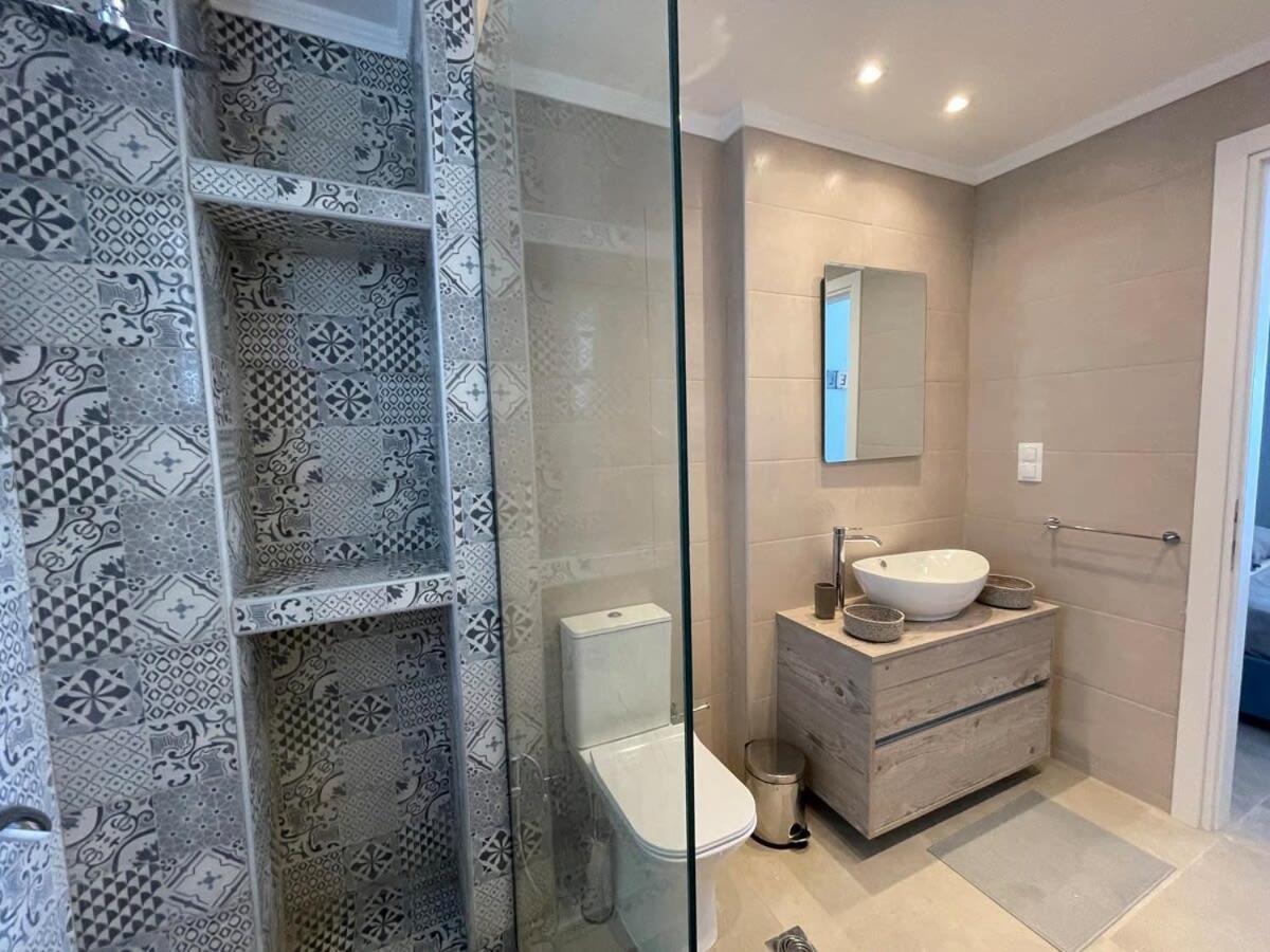 Escape Chic Studio With Seafront Patio